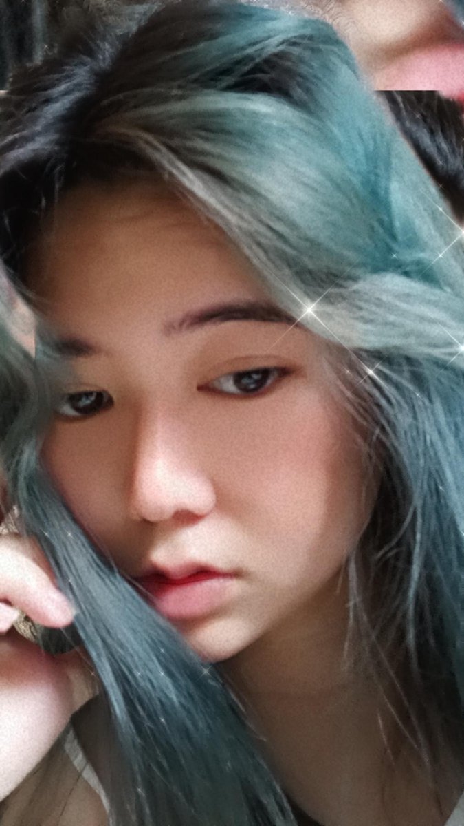 CLcaster's tweet photo. See! I changed my hair for the nth time. https://t.co/q37jU5RJtY