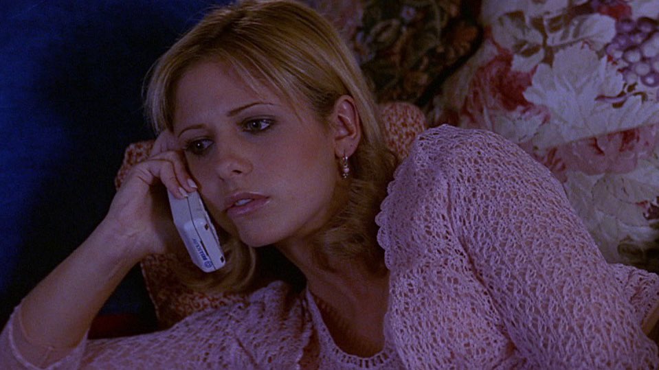 CINEMAGEMS's tweet photo. Happy birthday, Sarah Michelle Gellar! Thank you for your service. https://t.co/3Gm8HRsZbM