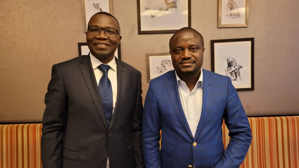 J’ai reçu le Ministre de l’industrie l’honorable <a href="/julienpalukucom/">JULIEN PALUKU</a>.
Nous avons parlé de nos grand défis à relever au profit du peuple congolais.
#RDC #ESU