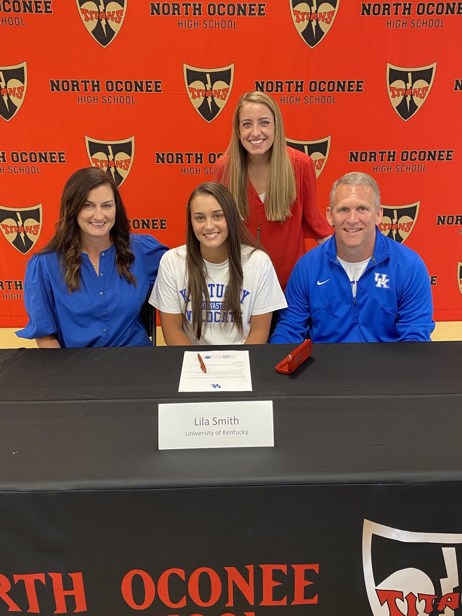 Congratulations to Lila Smith for signing with Kentucky Gymnastics!