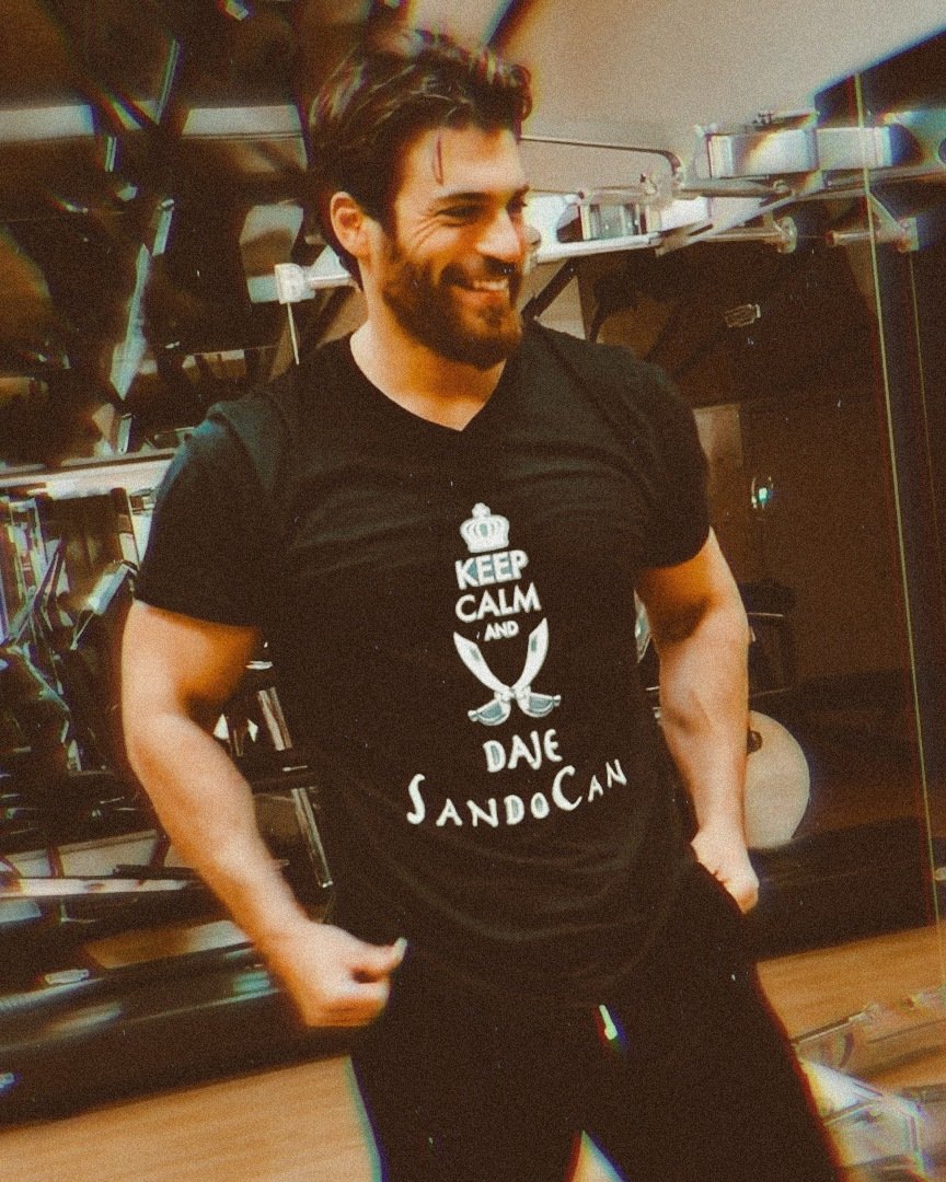 alaabubble's tweet photo. I LOVE HIM SO MUCH, HIS BEAUTIFUL HEART DESERVES THE WHOLE WORLD, I JUST WANT HIM TO BE OKAY AND HAPPY, NOTHING ELSE MATTERS 😭♥️ https://t.co/ouw67j7SD1