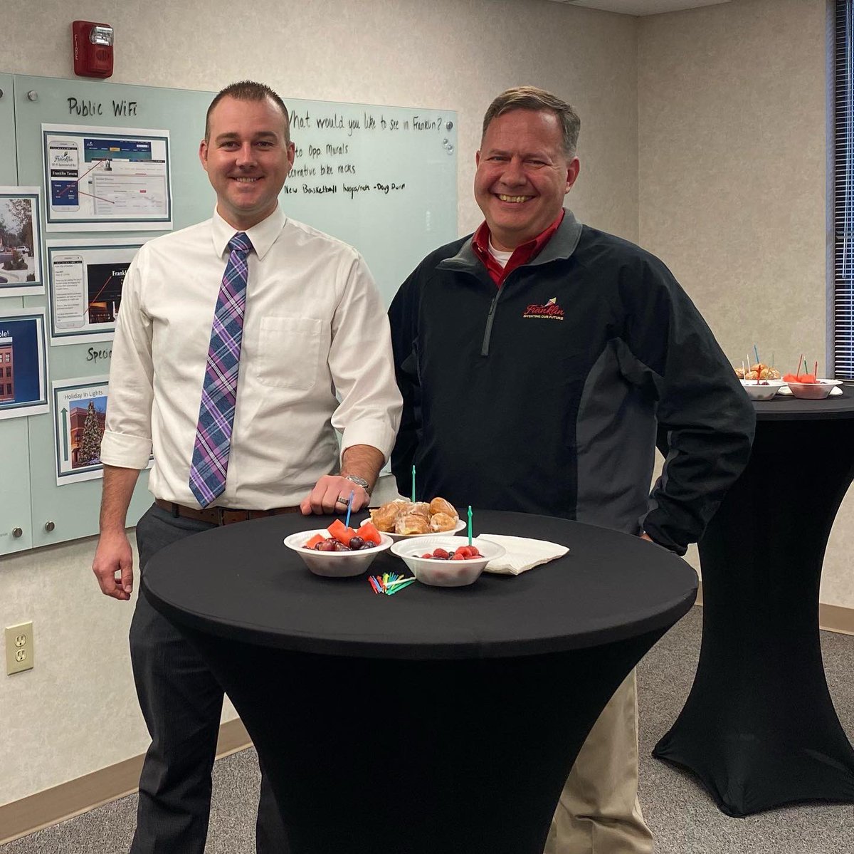BrentCenters's tweet photo. We hosted a great “Coffee with the City Manager” event this morning where we invited downtown stakeholders to discuss the big upcoming projects in our downtown. Great success due to a hard-working staff and engaged group of stakeholders. https://t.co/tCL1tSGPEx