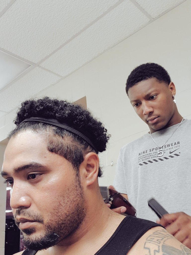 Not only is this young man @AntonioSmithJr5 an AMAZING student/athlete but he also wants to own a barbershop in the future...so honored to be his first customer! Leave a legacy worth remembering #MightyMan