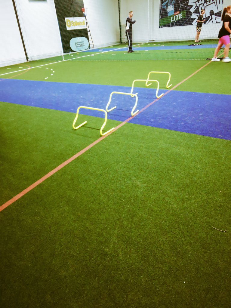DNetball's tweet photo. Strength and conditioning.
The clinic helps improve your agility and stability on the court.
🏋🏾‍♀️ https://t.co/a4llKpHmls