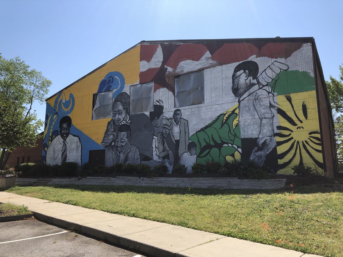leesnelgrove's tweet photo. More visits to the Parks Foundation murals today. All are still in progress but they’re already looking fantastic. #muralsofcolumbia https://t.co/mwdSe1Qqks