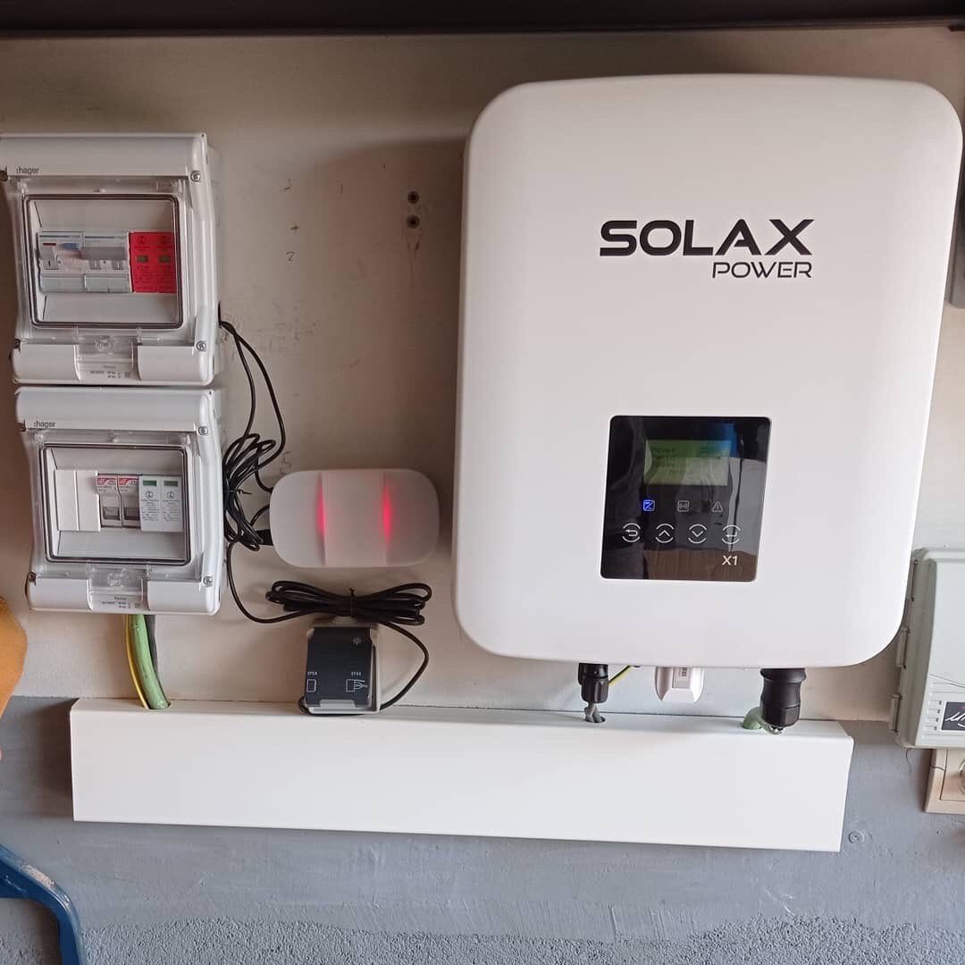 electroecosolar's tweet photo. Una vez más, gracias a @Fotoenergy1 por vuestra confianza. Con monitor de energía @Smappee Sumando otros 4 KW. #energiasolar #energialimpia #energía  #energiaverde #panelessolares #solax #electricistasenaccion #energiarenovable #renovables #fotovoltaica https://t.co/JATqVYR1oO