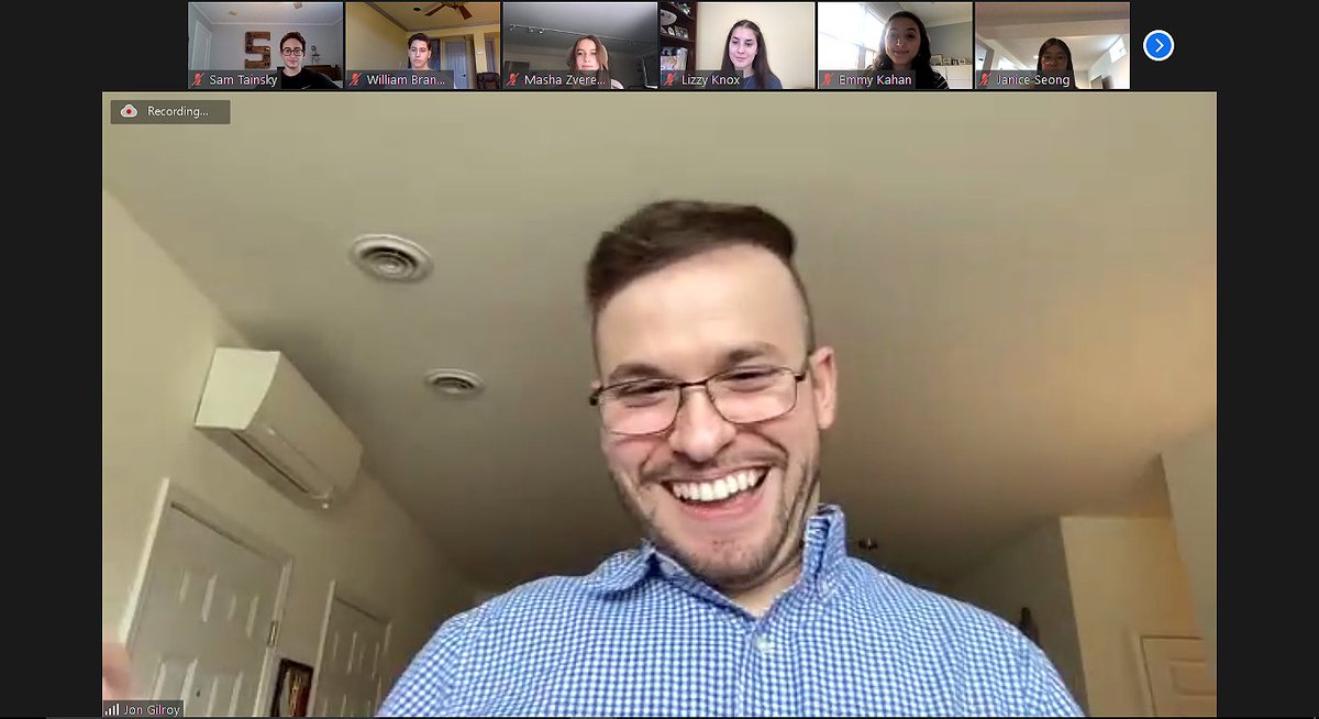 chappaqua_csd's tweet image. "We are living our own lives, we are the authors of our own stories." Thank you @Jon_Gilroy for sharing YOUR story with students at HGHS. @ChappaquaPTA #WeAreChappaqua