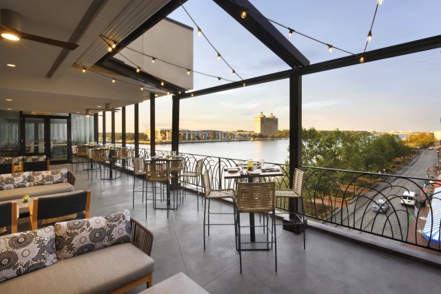 Take in gorgeous Savannah weather and delicious eats and drinks at Moss + Oak.