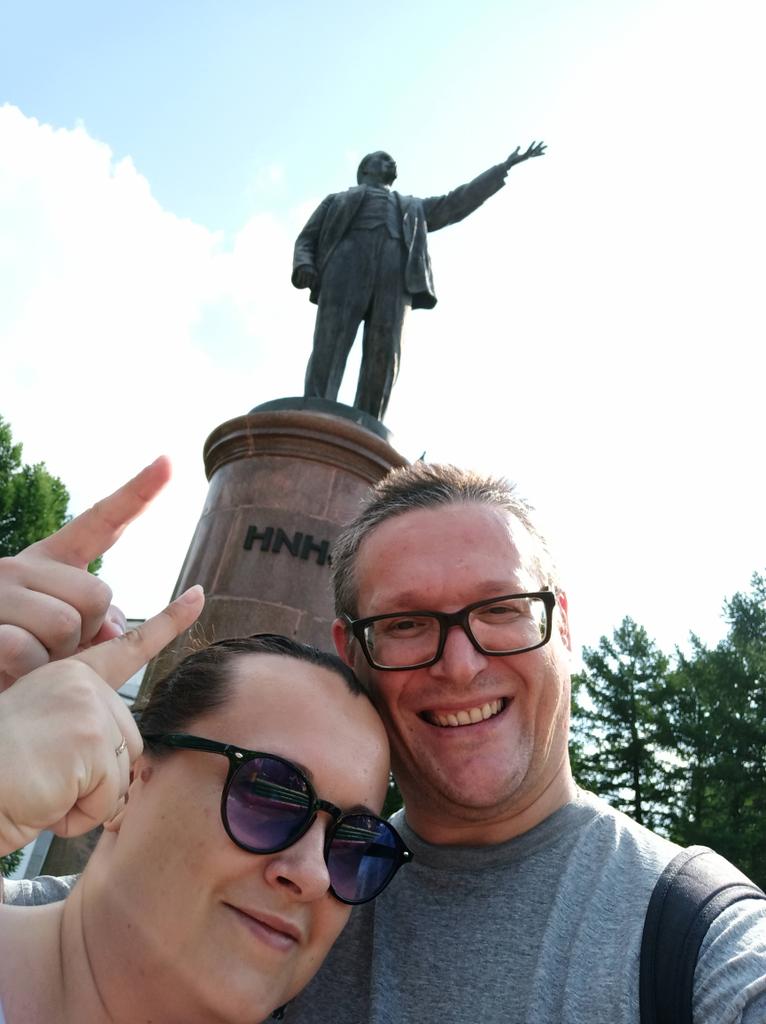Пошел ты нахуй, Ростуризм ёбаный! 

P.S. Все в Татарстан ☝️