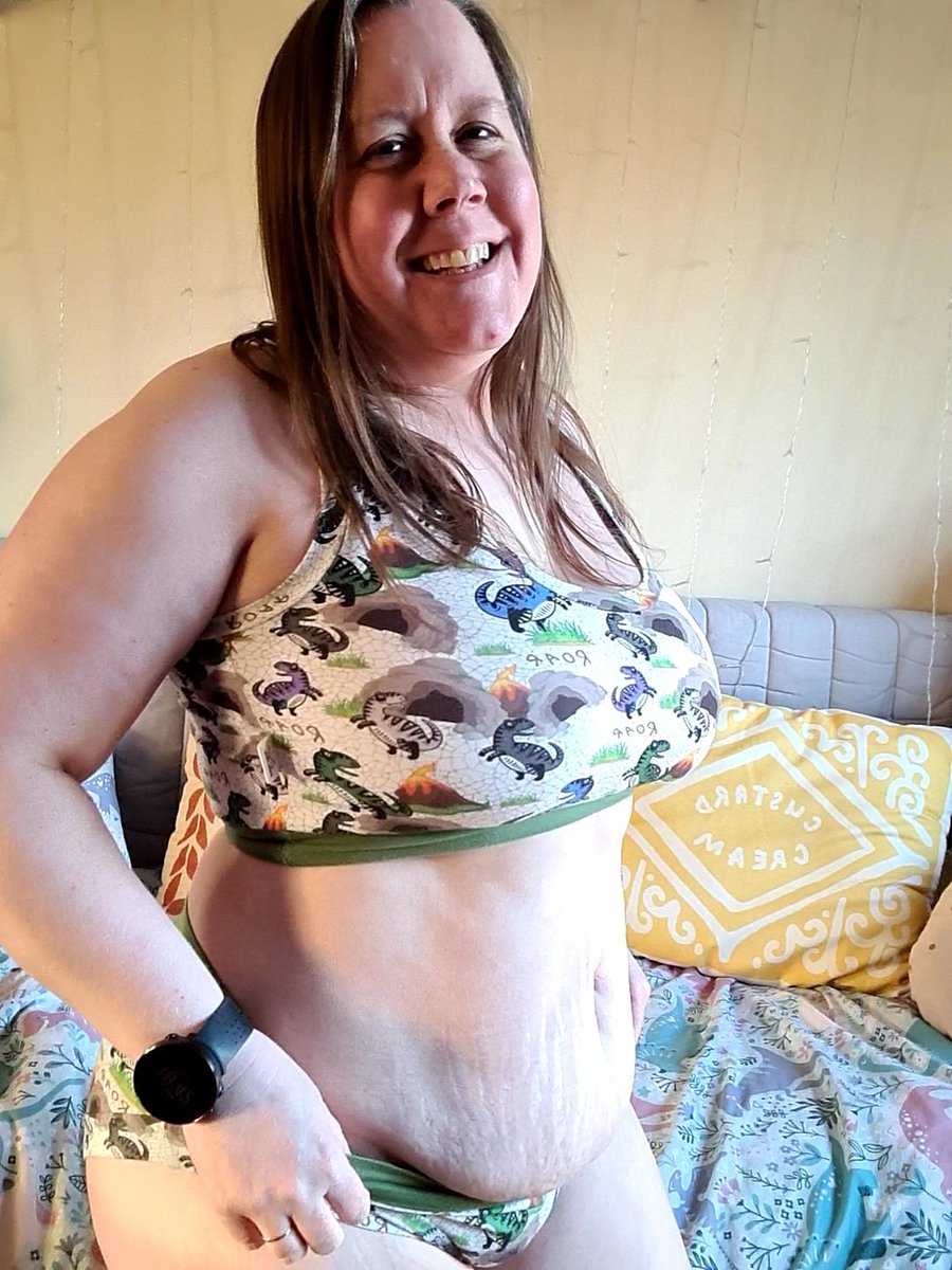 emmajg's tweet photo. Normalise Normal Bodies
Stretch marks
Cellulite
Rolls
Squiggy bits
Wrinkles
Grey hair
Weight gain
Bloating
are all normal ๐
#normalisenormalbodies
#normaliseweightgain
#bodyconfidence
#bodypositive
Wearing @wildemode Dino set https://t.co/5YlMTzzHmf