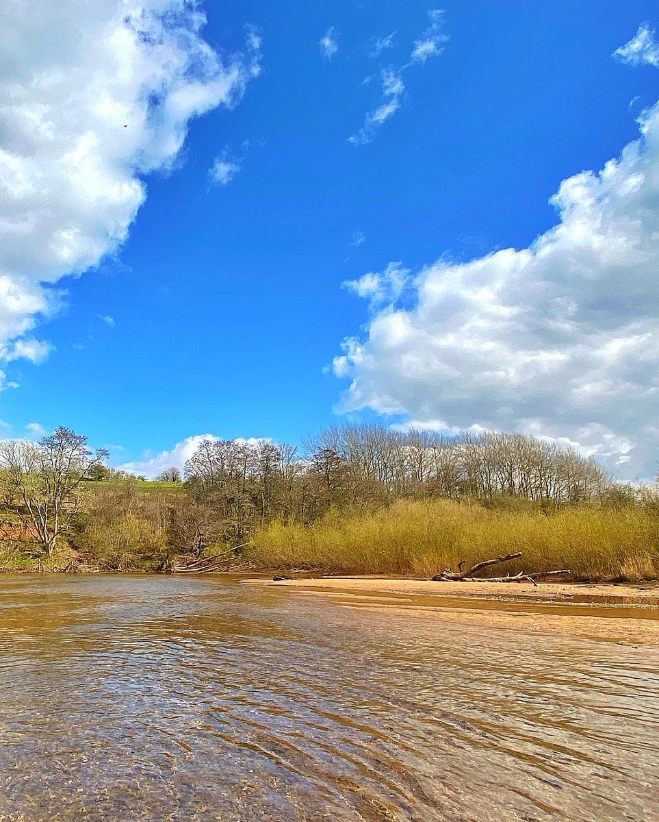 oldcrofthouse's tweet photo. Thanks to some friends we quite literally launched ourselves into a new adventure, floating down River Eden seeing where we live from a new perspective...
#challengeyourself #dosomethingnew #thegreatoutdoors #bedandbreakfast #kirkbystephen #cumbria @VisitEden #riverkayaking https://t.co/gxVggZ1M1m