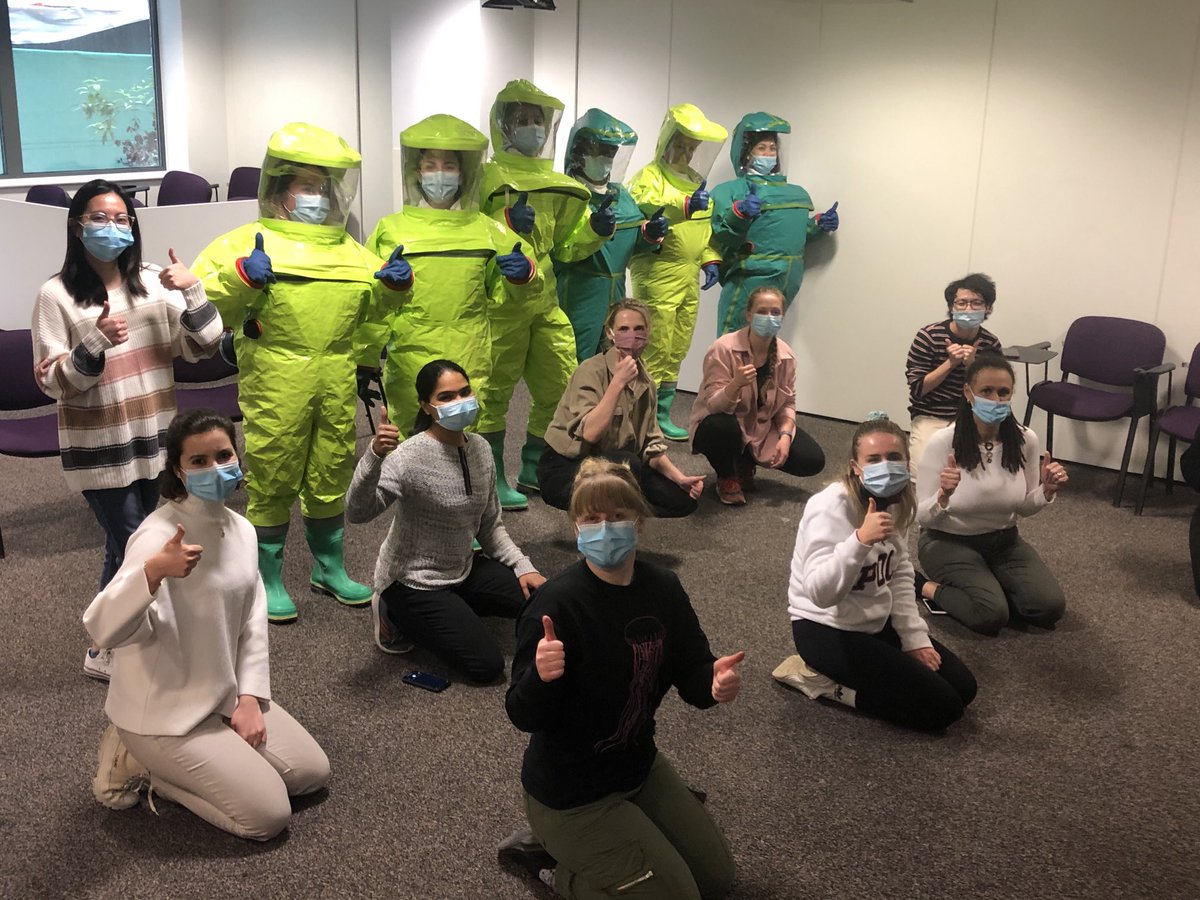 First ED new starter, social distanced and covid safe, training yesterday. Fantastic group that did very well! Well done everyone! #cbrn, #majorincident. ⁦@Rachel_j⁩ ⁦<a href="/ed_rlh/">RLH ED Well-being</a>⁩ ⁦<a href="/NHSBartsHealth/">Barts Health</a>⁩ ⁦<a href="/BH__Academy/">Barts Health Education Academy</a>⁩ ⁦<a href="/jackie_RLME/">Jackie Sullivan</a>⁩ ⁦<a href="/A_WilliamsNHS/">Dame Alwen Williams</a>⁩