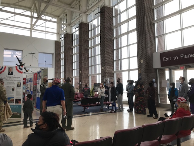 PaulLachelier's tweet photo. Scenes last Sat from Manassas (VA) Regional Airport where some of #Learning Life's mentees learned about #US and #aviation #history, tried out a #flight simulator, and got inside a cockpit. https://t.co/NXiMbZA977