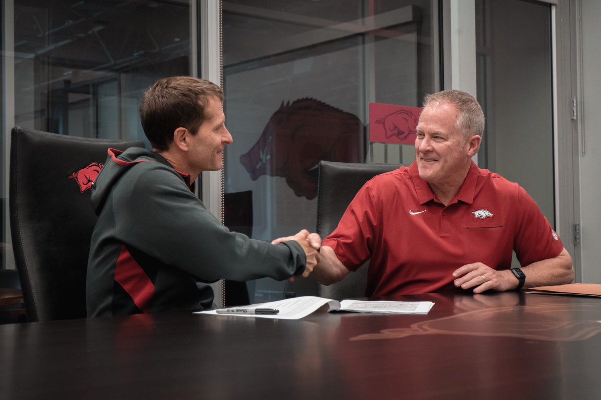 HunterYurachek's tweet image. More time for the “Muss Bus” on The Hill..., So let it be written, so let it be DONE! #OneRazorback