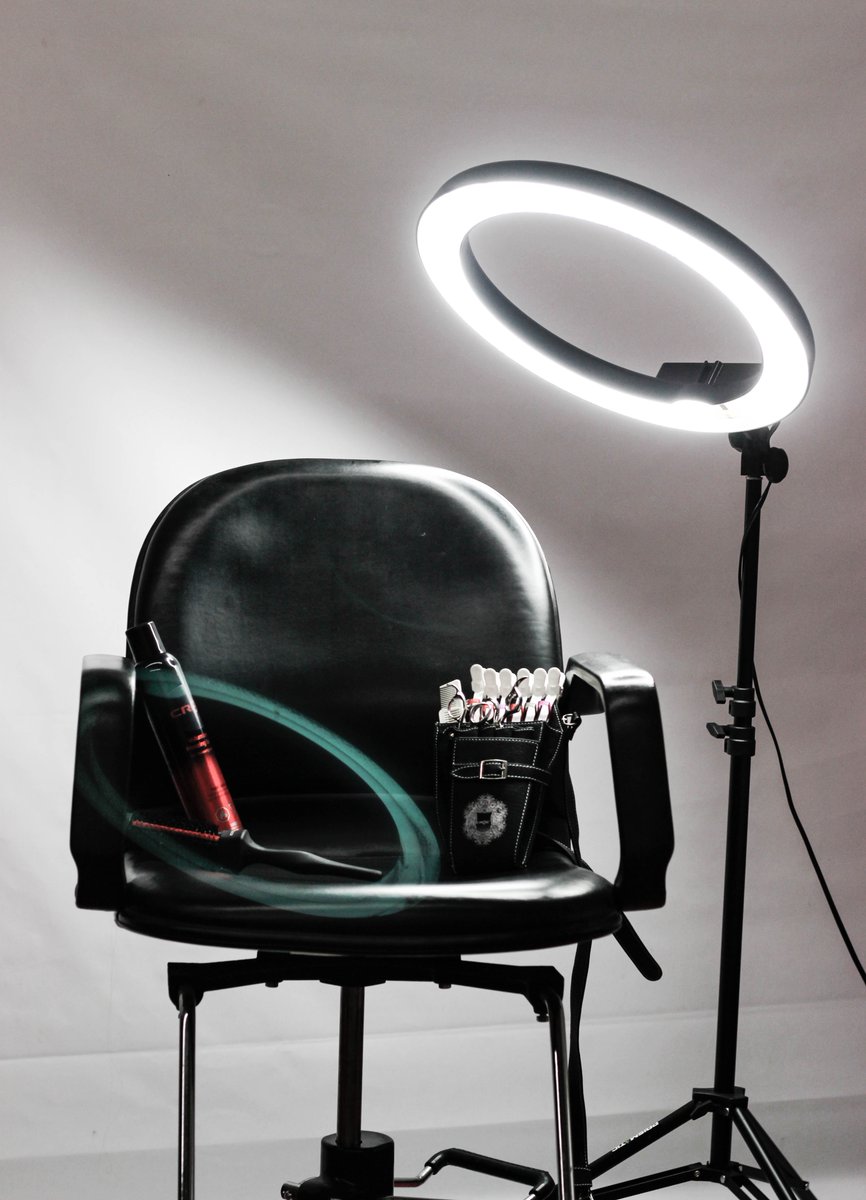 thesalonstudios's tweet photo. Your new salon is customized your way in our new Fresno &amp; Clovis Studios. Your studio comes with hair-washing sink, chair, &amp; utilities. You add your unique style to make it your own salon! Free Spring Rent Specials for New Beginnings! DM me or call 324-8533 for a tour today &amp;... https://t.co/msTto8wpha
