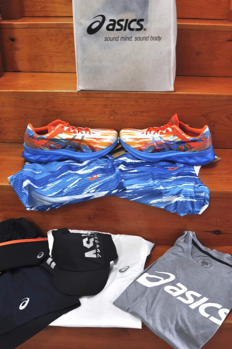 CharlesHenaine's tweet photo. Una explosión de color con la nueva colección COLOR INJECTION PACK de @ASICSmexico 
¡Muchas gracias ASICS México excelente el NOVABLAST y el outfit!
@RunningLife_ #Nadatedetiene

#ASICS #ASICSMexico #COLORINJECTIONPACK #NOVABLAST https://t.co/I5AJXjFDGk