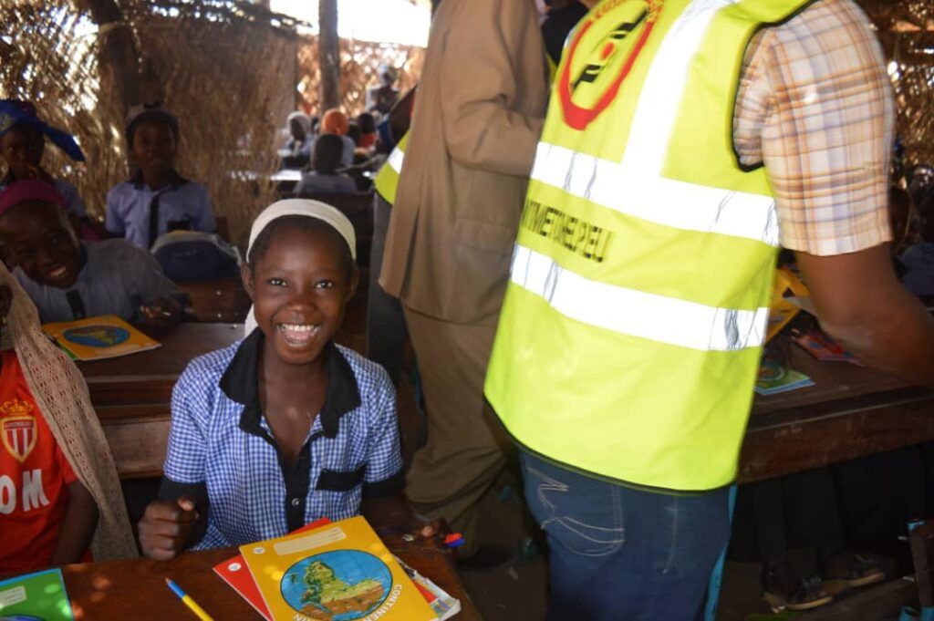Waisenkinder und Bedürftige, die normalerweise wegen materieller Umstände keine Chance auf Bildung hätten, sollen im Rahmen unseres Bildungsprojekts eine gute Schulbildung und gute Zukunftschancen erhalten. timetohelp.ch/campaigns/bild…