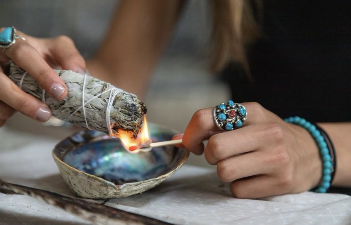 LakotaMan1's tweet image. Spark it up—cleanse the space you occupy. Complete the sacred circle. ✨✨