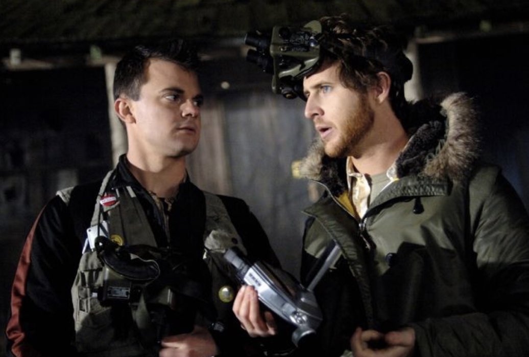 эда йылдыз в голубом платье. перевозчик: наследие фильм 2015. в каких фильмах снимается эда. эда йылдыз муж. эда и серкан турецкий.