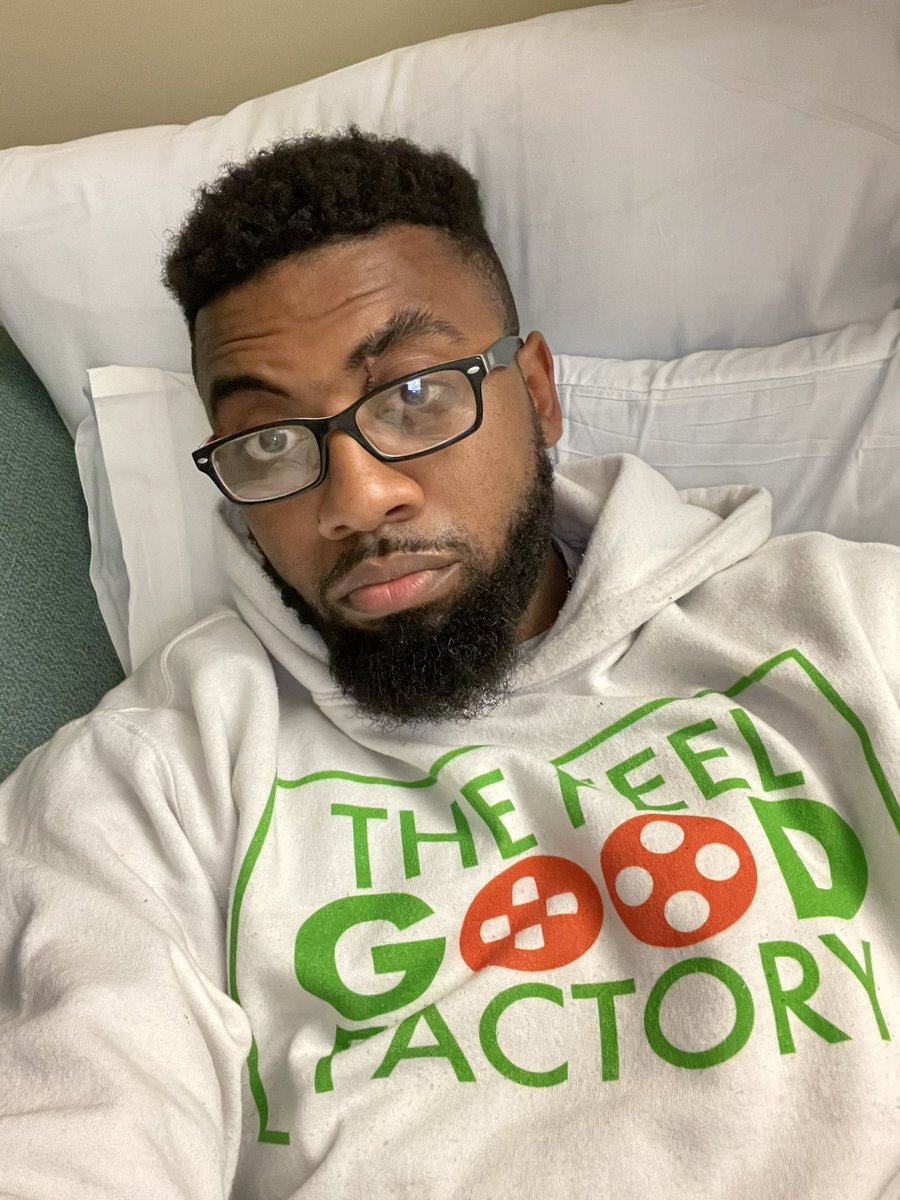 mR_Irrelevant00's tweet photo. Chilln! #TheFeelGoodFactory #FeelingGOOOD https://t.co/WHMDXiCfZQ