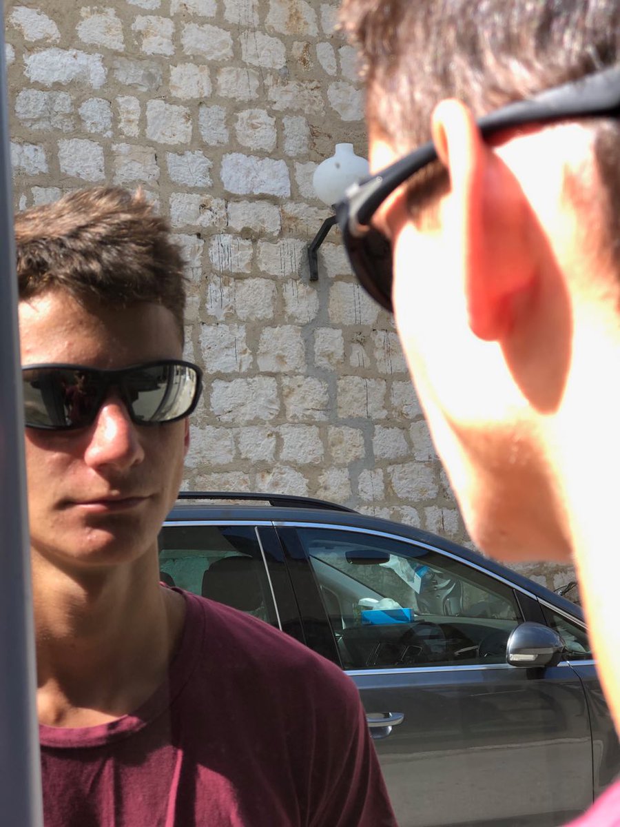 Смотрю на своё лицо, после пройденных 7 задолженных еирдропов🥵