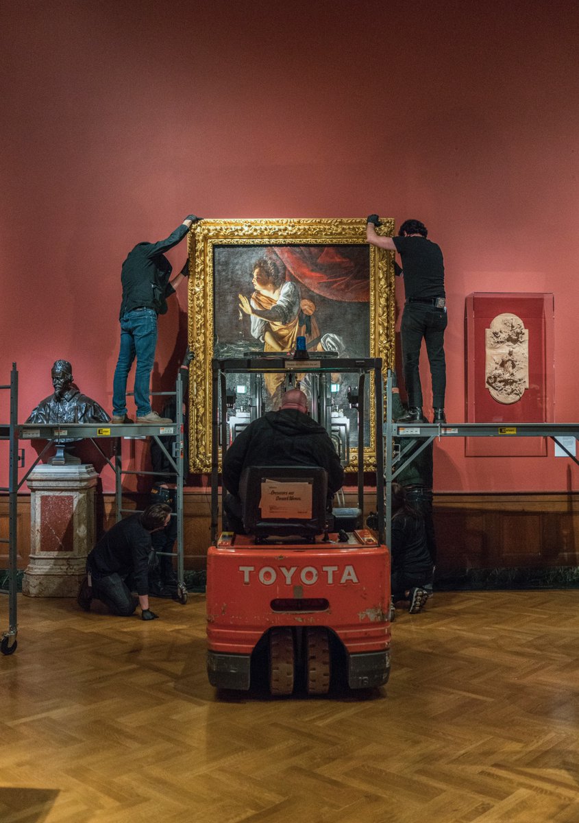 DIADetroit's tweet photo. Artemisia Gentileschi’s “Judith and Her Maidservant with the Head of Holofernes” has returned to the galleries after treatment. We hope that you will enjoy this transformation!  #ArtemisiaDIA https://t.co/qhU8ZmjTFN