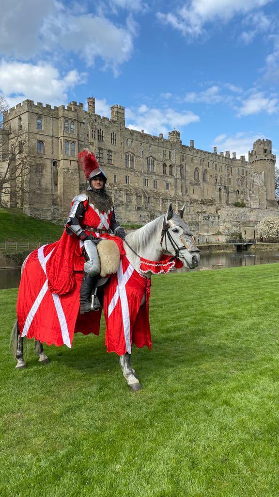 Quite a day <a href="/WarwickCastle/">Warwick Castle</a> Playing the Warwick the Kingmaker on the anniversary of his defeat and death at the Battle Of Barnet in 1471.  Thanks to <a href="/joustexperience/">joustexperience</a> for the opportunity. 👍😀  #Warwick #WarsOfTheRoses #Actorslife #Theatre