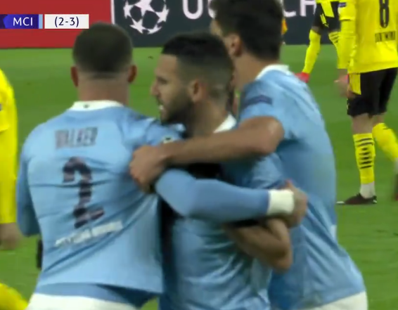 ESPNFC's tweet photo. MAHREZ FROM THE SPOT!

DORTMUND 1-1 MAN CITY https://t.co/iRXb01ypRn
