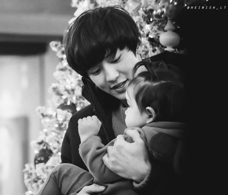 exoluvsly's tweet photo. • au chanbaek (@baebaejssy/@exoluvsly)

Baekhyun e Chanyeol tiveram um namoro feliz na época de faculdade, mas por acontecimentos do destino, acabaram se separando quando Chanyeol teve que se mudar para outro país e o namoro a distância não deu certo. Após anos, Chanyeol volta+ https://t.co/YUYxAoiRLz
