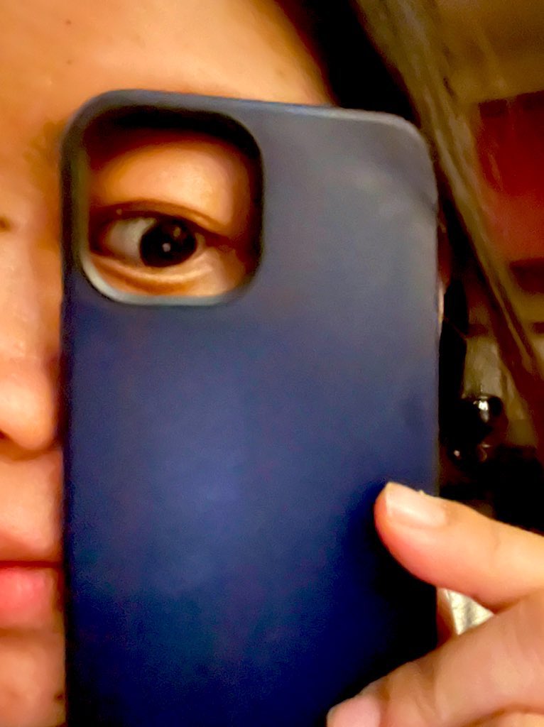 aloleeeee's tweet image. When you order an Iphone but this is what you get! #EyePhone