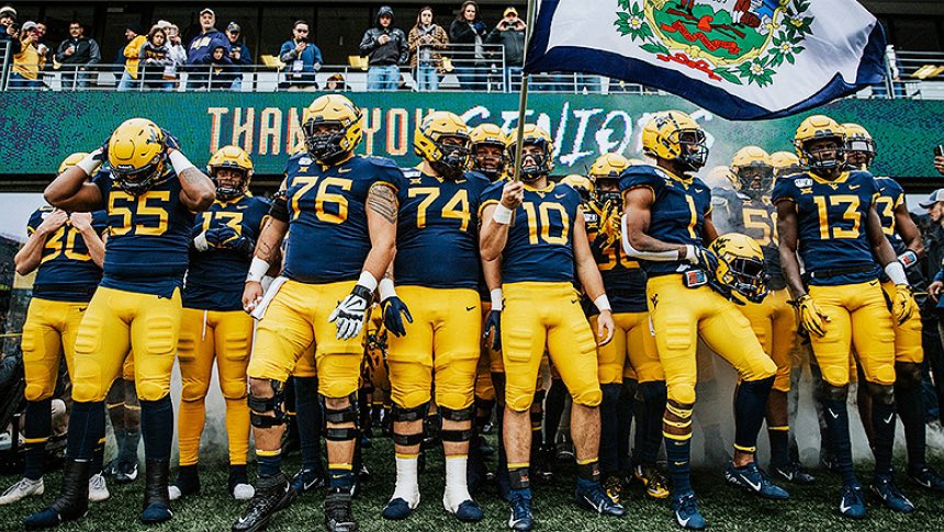 LucasSimmons55's tweet photo. So happy and proud to announce that I have received an offer from the University of West Virginia
@CoachMooreWVU @CoachChadScott @NealBrown_WVU 
@CAIKnightsFB @CoachJesse18 @CoachMeyerCAI @PPIRecruits @BCollierPPI @RigFootball https://t.co/l3k0bPdTzo
