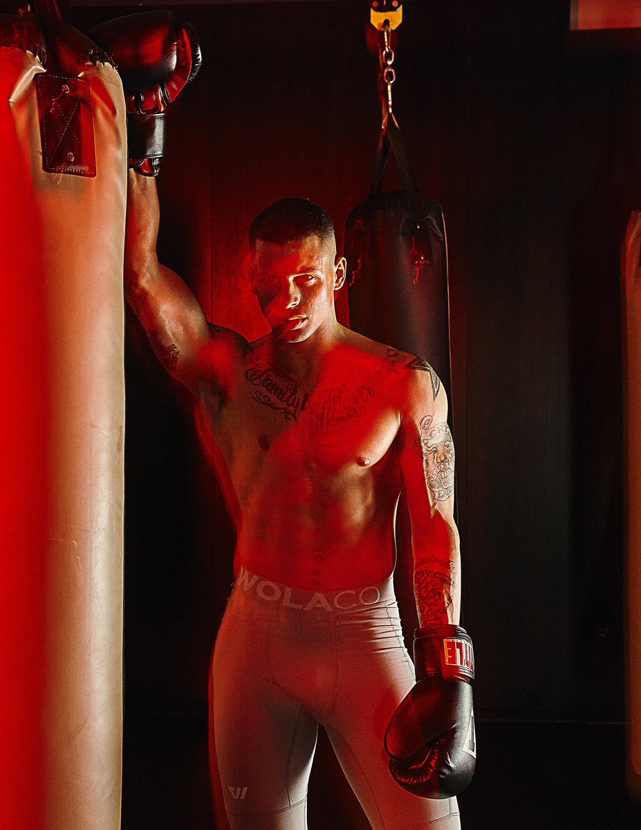 ManElevated's tweet image. 💥🥊 CHAMPION

📸 Peter Tamlin 

#ManOfMetropolis #MetropolisSport