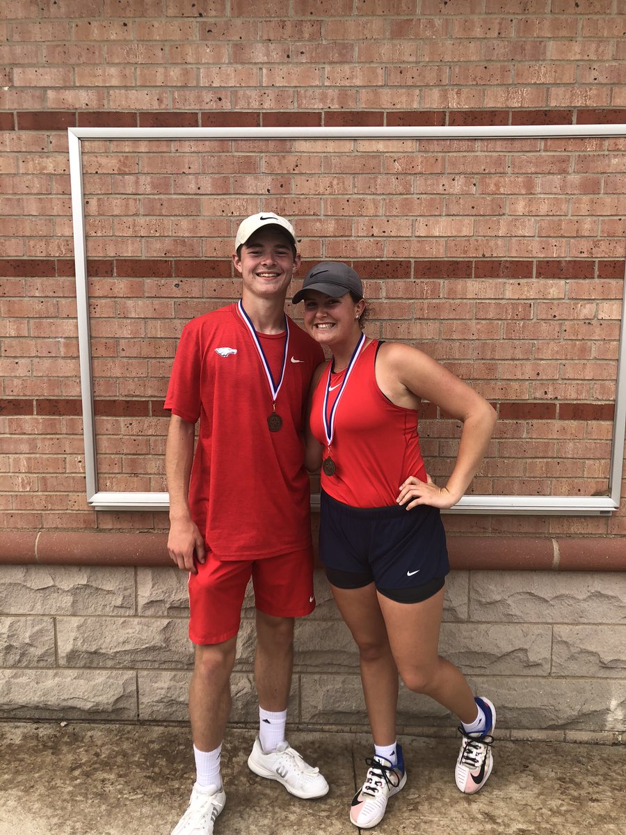 EaglesBattle's tweet image. District 5-6A Mixed Doubles Champions Jordan Mitchell/Cole Phillips 🅰️🆙