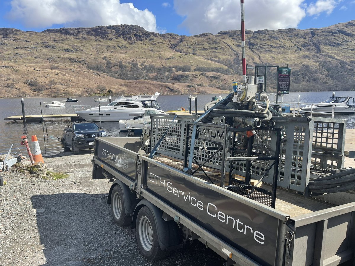The sun is shining ☀️ on the banks of Loch Lomond whilst collecting out Ripamonti Speedy 180. This pneumatic mast made quick work of the hard rock to complete the project on time. Our client told us it was the hardest rock they had ever encountered! This small mast packs punch!