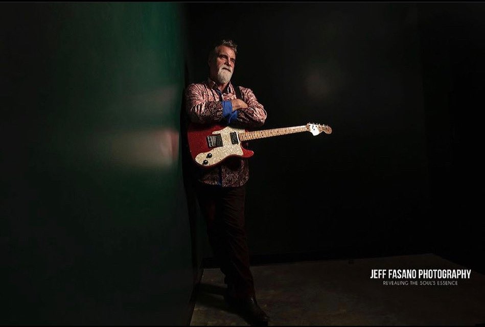 What a great two shows at @CityWineryNSH last week. Thank you to @jfasanophoto for the photo session in between sets.