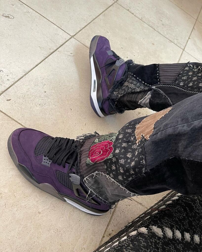 ComplexSneakers's tweet photo. Friends and Family @trvisXX 4s for @shaiglalex... sheesh. Some of the best drip in the game 🌵🔥 https://t.co/s6awWRhOZ2