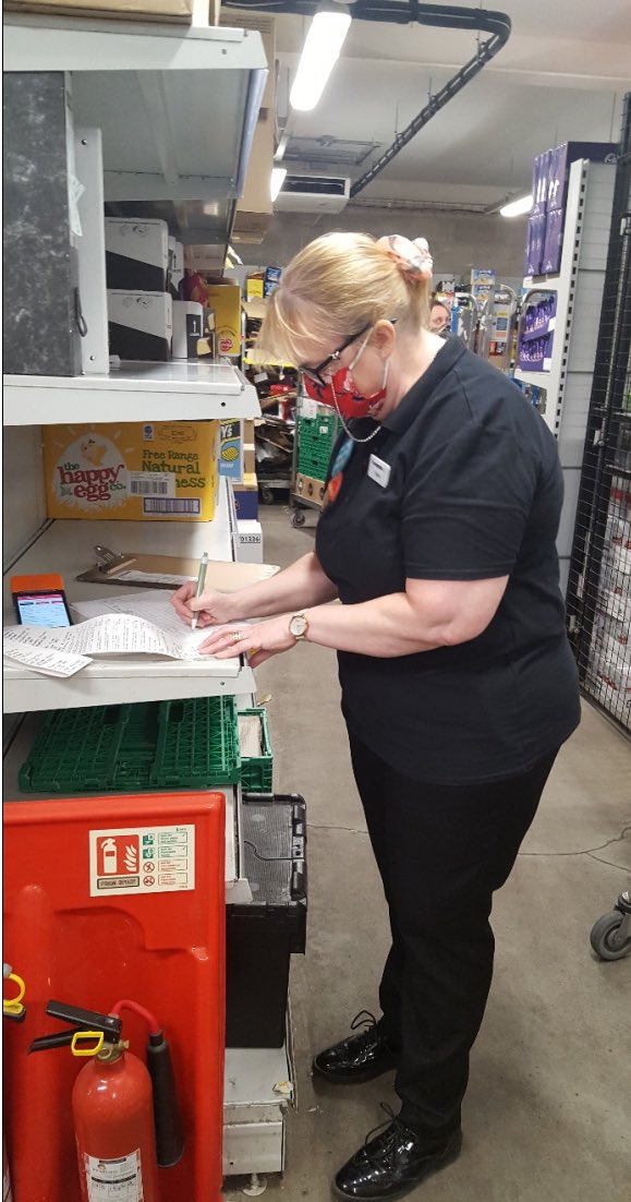 matt (@garton_matthew) on Twitter photo A great Snappy start at Littlemoor today with their first 5 deliveries! Well done Claire and the team for the great community engagement <a href="/mycoopfood/">Central Co-op Food</a> @grahamwren2 <a href="/ClaireKoziol/">Claire Koziol</a> <a href="/Dan1979Gee/">Dan Gee</a> A great Snappy start at Littlemoor today with their first 5 deliveries! Well done Claire and the team for the great community engagement <a href="/mycoopfood/">Central Co-op Food</a> @grahamwren2 <a href="/ClaireKoziol/">Claire Koziol</a> <a href="/Dan1979Gee/">Dan Gee</a>