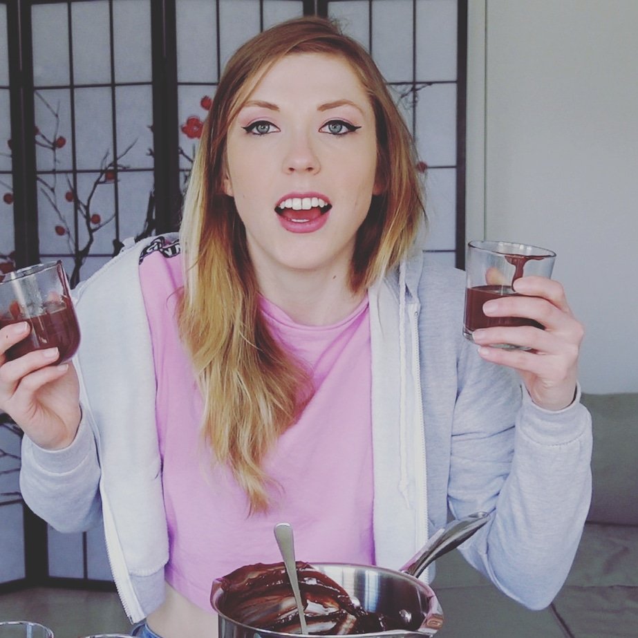 New Video. now Live. Who dis?! Link: youtu.be/Kjy3a-TAJdg #youtube #contentcreation #chocolatepudding #fiveminutedesserts