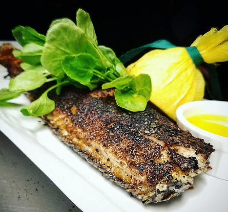 Tastes like summer! ☀ - Blackened Redfish on the Half Shell Cajun seasoned redfish with scale &amp; skin on, blackened in a cast iron skillet served with drawn butter 👏
.
Order online any time 👉 1l.ink/CMGFX8X
Reserve your table 👉 1l.ink/JVBNQ3R