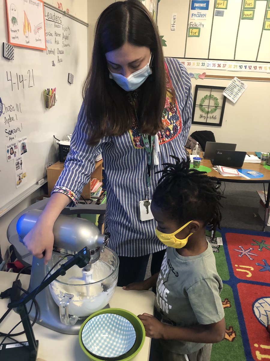 Super science....but also writing and math! @Killian_STEAM <a href="/RichlandTwo/">Richland School District Two</a> <a href="/franklinscsu/">Stacey Franklin</a> @PaigeMaloneKES @gore_mgore