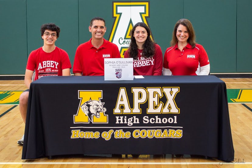 apextrackxc's tweet image. Congratulations to Pole Vaulter 
Sophia O’Sullivan on signing with @abbeyathletics We are proud of you! 

#RaisetheRed #TrackIsBack #PEAK