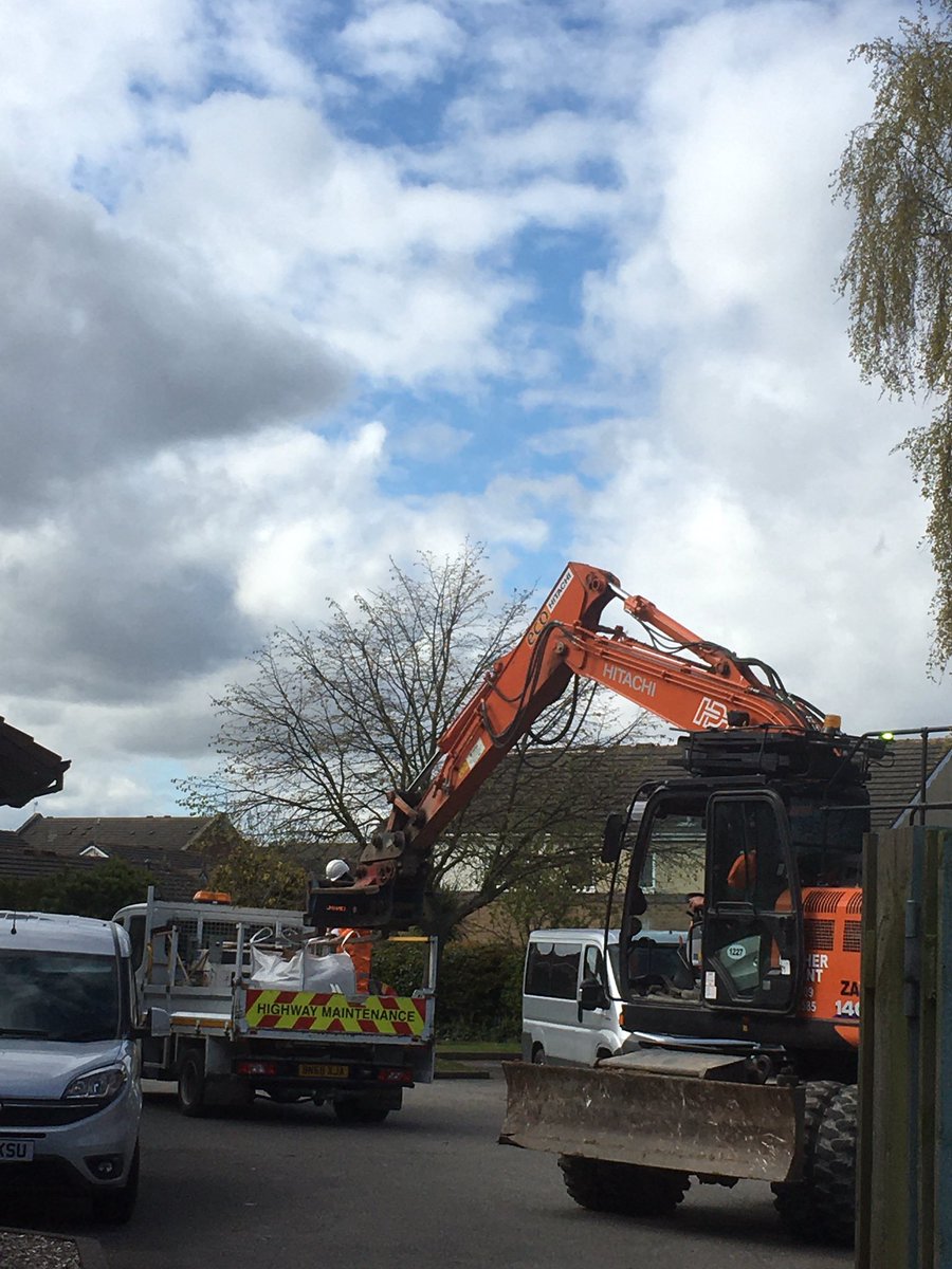 Yehhh Bam international boys are here to do our long awaited bio grad able garden and side pathway. Over the moon,  cannot thank them enough our service users are so excited. @theDTgroup  #baminternational