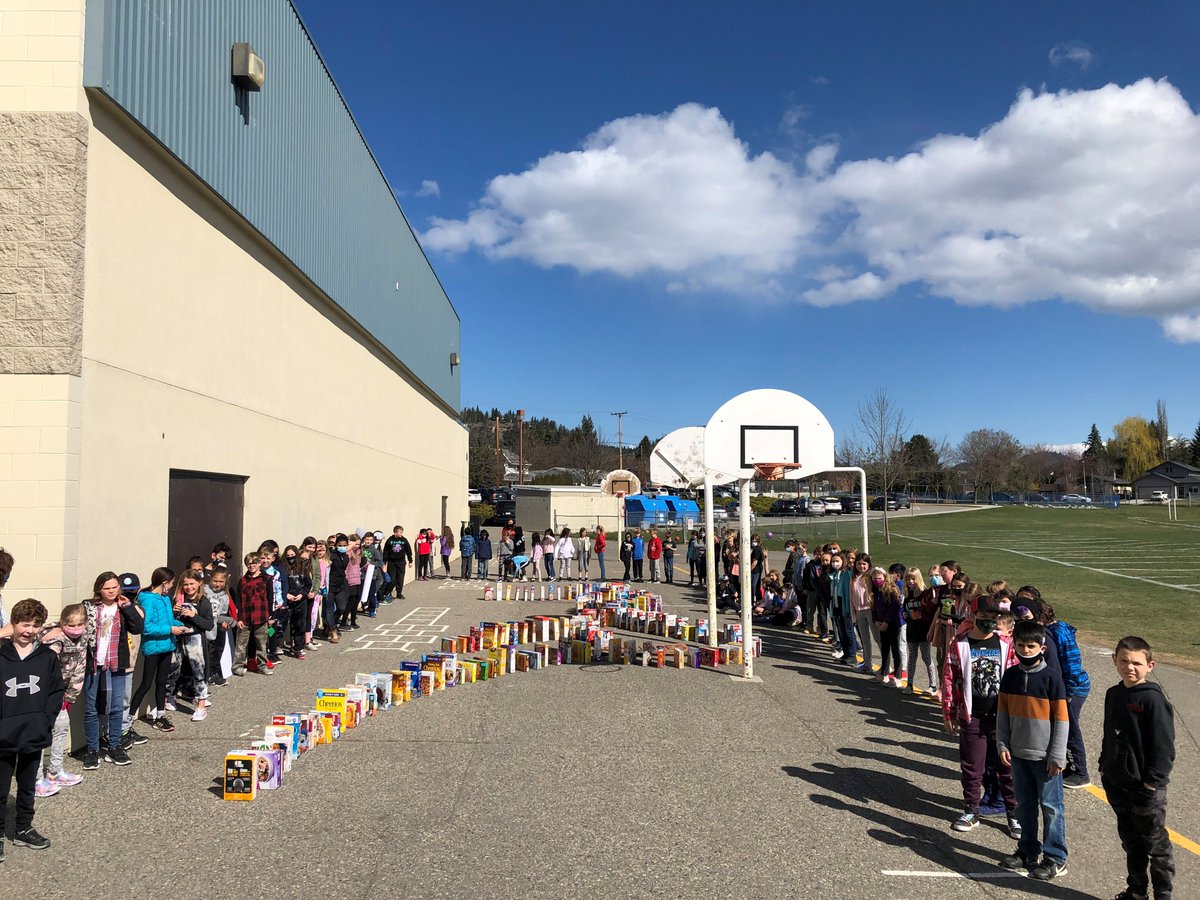 Check out these #sd23contributors at North Glenmore Elementary - they found a fun (and safe) way to keep kindness going in these tough times!