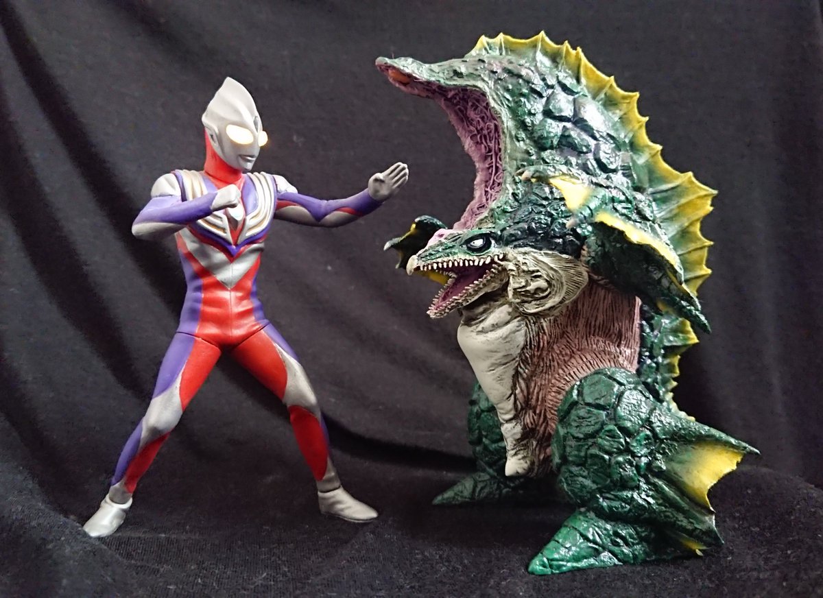 ケモノミチ キトラ怪獣倉庫展 on X