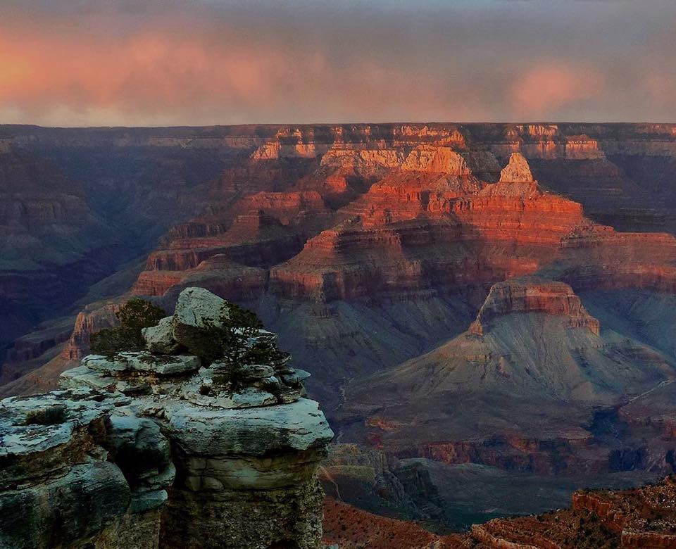 GrandCanyonNPS's tweet photo. "Although we travel the world over to find the beautiful, we must carry it with us or we find it not." - Ralph Waldo Emerson.

#GrandCanyon #Sunset #Arizona #FridayFeeling https://t.co/TsM9YWONys