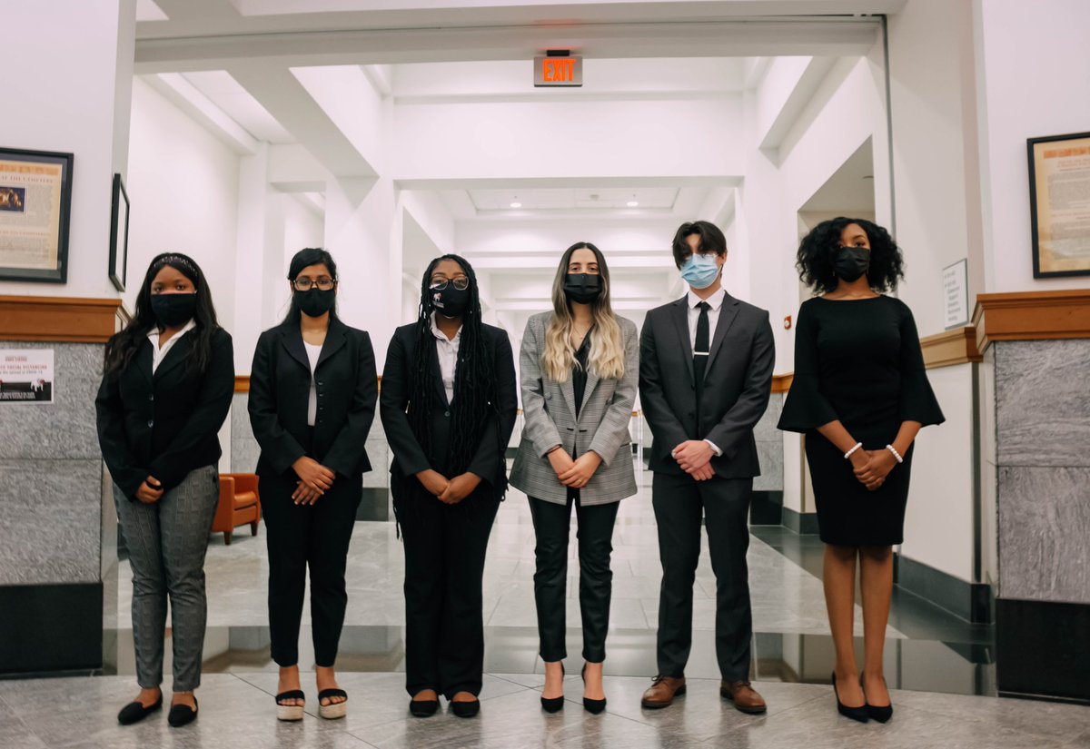 ugaMSSA's tweet image. #WhosWhoInBUGA
• We are the Minority Student Science Association (MSSA) 
• a pre-health organization at UGA! 
• We provide resources (networking, professional, academic, etc.) to help minorities on campus succeed 👨🏽‍💼👨🏻‍🔬👩🏻‍🔬👨🏿‍🔬👩🏽‍💻 
• link in bio for more 👀