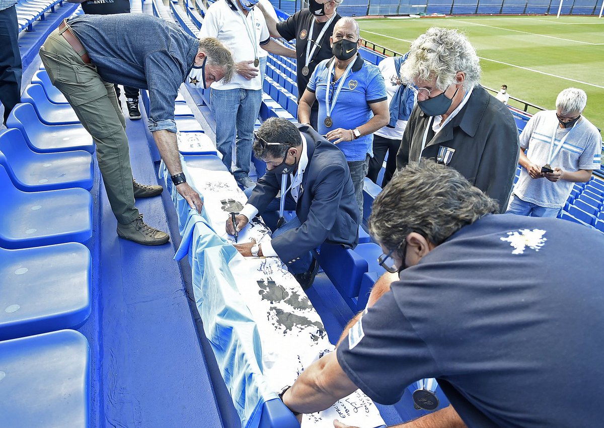 Con la presencia del presidente Jorge Amor Ameal, Boca le rindió un sentido homenaje a 73 socios héroes de Malvinas de diferentes rincones del país, en un día muy especial en la Bombonera.