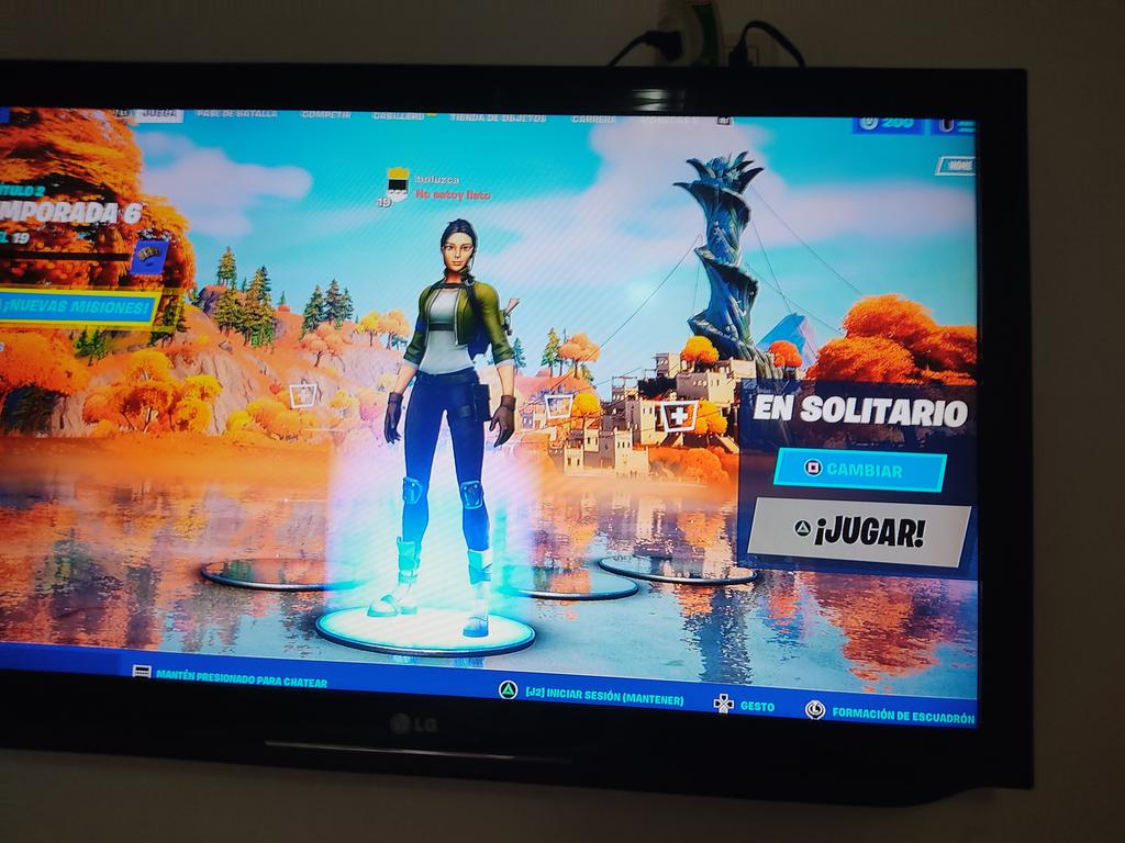 jorgeboluzca's tweet photo. @Fortnite_ES Tengo este problema no me deja darle a triángulo para empezar la partida - que puedo hacer para resolverlo? https://t.co/nbuDlkHIsh