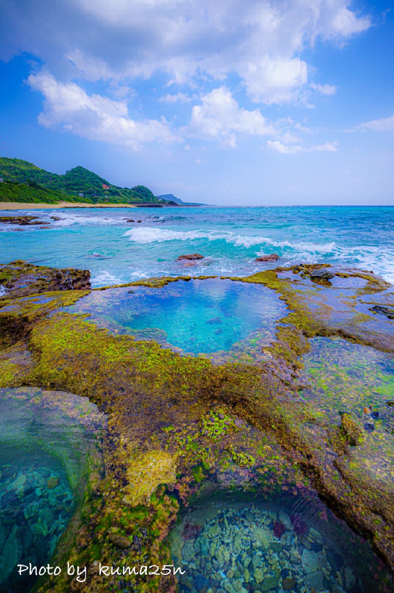 しろクマ キミが好きだという代わりに 僕はシャッターを押した S Tweet おはようございます 潮位が低く 波が穏やかな時だけ現れるハートロック です 何度も通って 優しい をキリトリました 待ち受けにすると 恋が叶うとか 良い週末を