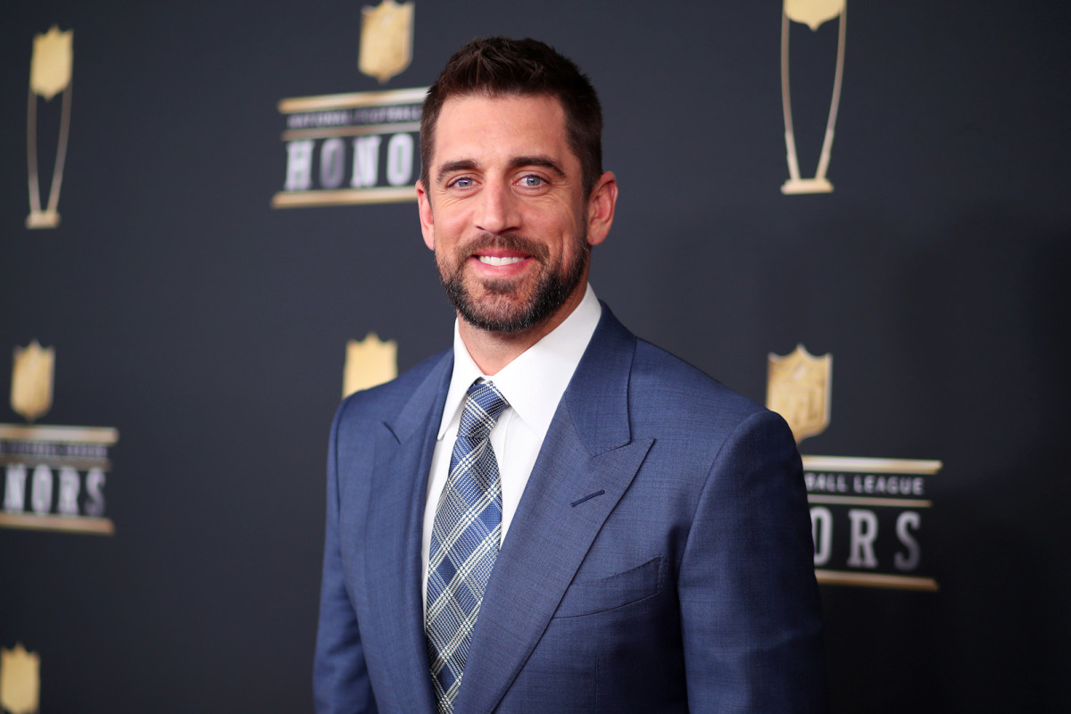 Aaron Rodgers teases possible Packers jab during 'Jeopardy ' hosting gig